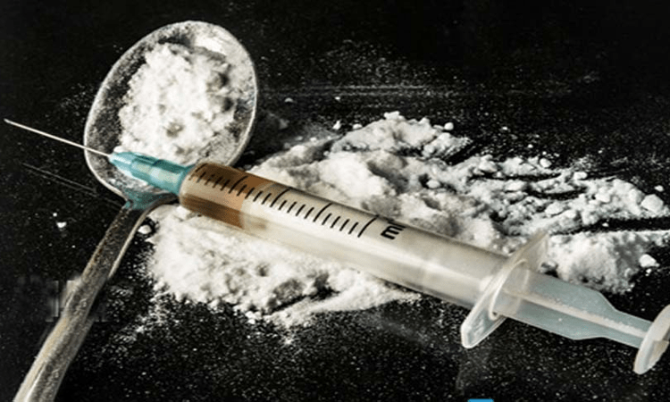 Prayagraj news: Those who sell poisonous drug injections are rich, youth are ill