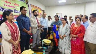 Pratapgarh news: Forty doctors honored on Doctor's Day