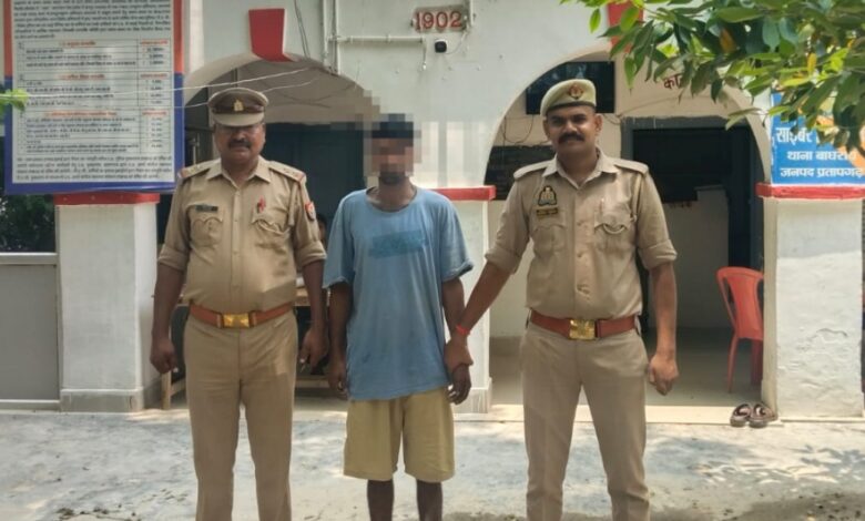 Pratapgarh news: Baghrai police got a big success, one accused arrested with live fuse bomb