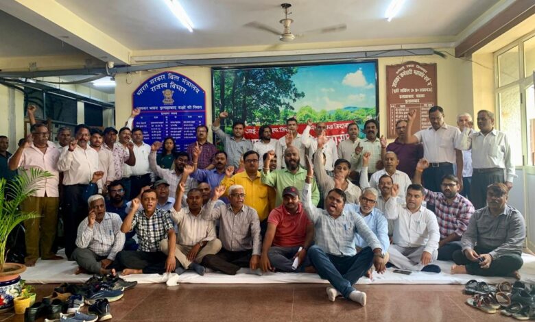 Organizing protests in Prayagraj: Work in Income Tax office halted due to strike, employees put forth several demands