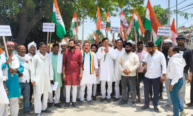 Mau news: Congress submitted a memorandum to the Governor regarding drought relief, expressed concern with six point demands