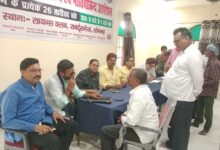 Sonbhadra news: 182 patients were examined and given glasses and medicines for free