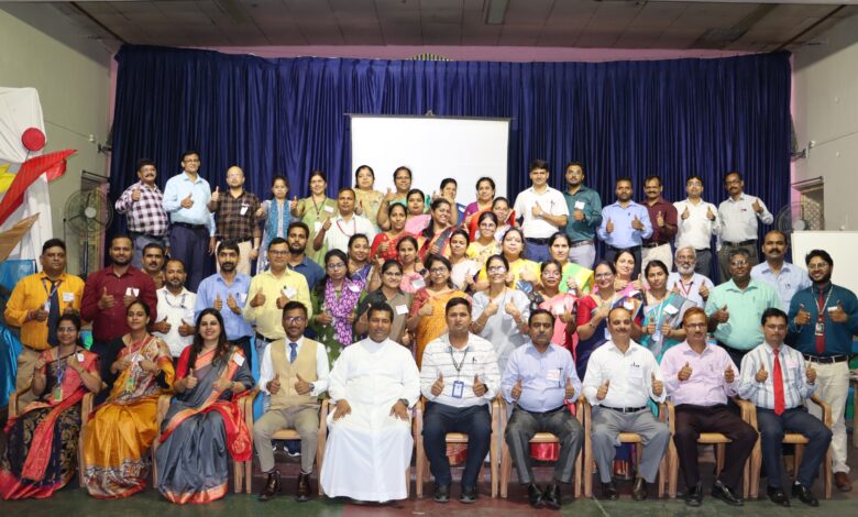 Sonbhadra news: CBSE board organized a two-day workshop for teachers