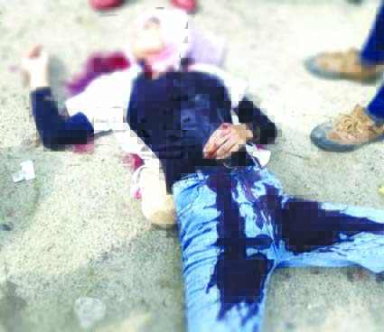 Uttarakhand: Crazy lover got scared of girlfriend's friends, along with three friends murdered her by slitting her throat in Sidkul