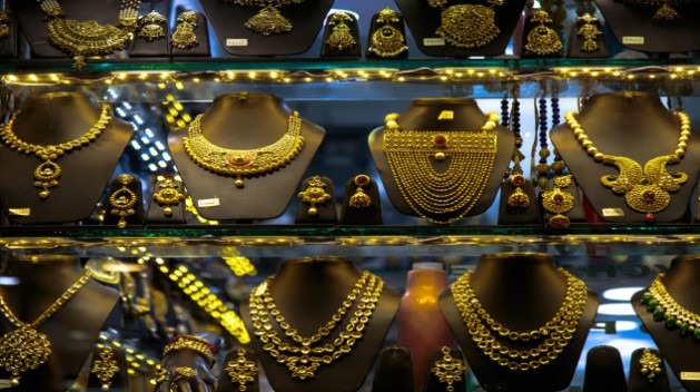Gold and Silver Rate: Slight decline in bullion market, gold and silver prices decreased