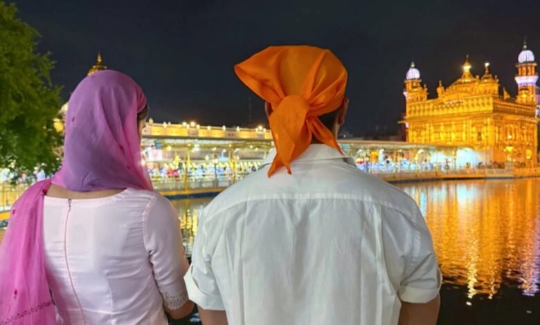 Varun Dhawan took blessings: Varun Dhawan and Medha Rana completed the shooting of 'Border 2', took blessings at the Golden Temple