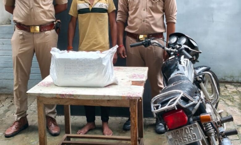 Pratapgarh news: Police caught inter-district thief, recovered stolen bike and battery