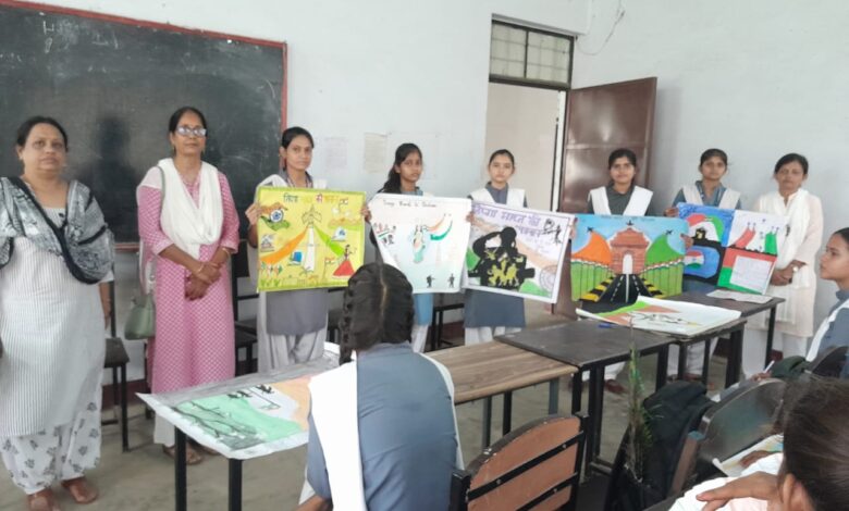 Prayagraj news: Poster competition organized in college on the topic 'Tricolor is my identity'