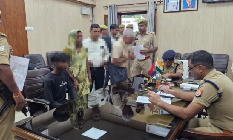 Pratapgarh: Pratapgarh Superintendent of Police heard the problems of the people