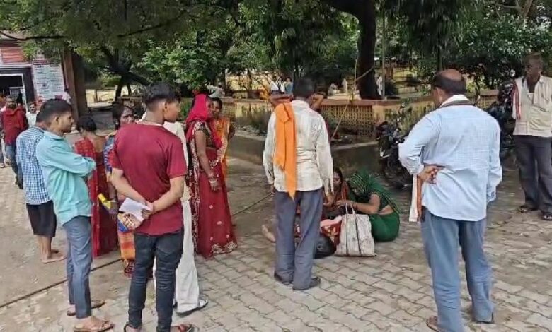 Sonbhadra: Fight broke out between brothers over removal of debris, younger brother Chunnu Biyar died