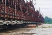 New Delhi: Yamuna water level in Delhi decreases, but there is still danger of flood