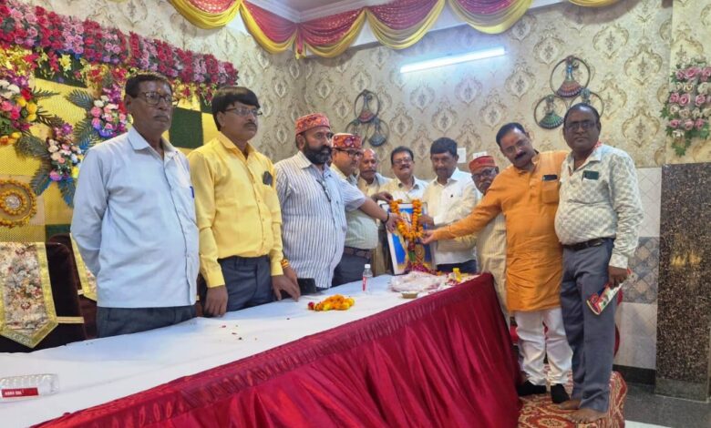 Lucknow news: Belha journalists passed a resolution to implement the Journalist Protection Act in Lucknow