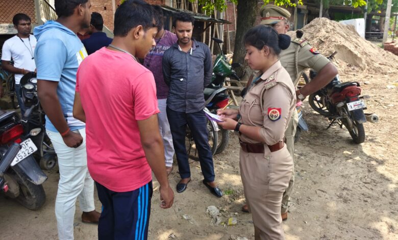 Souranv news: Anti Romeo team warned the miscreants, launched a campaign in front of schools and colleges