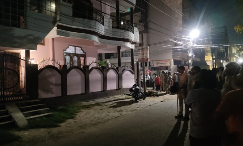 Prayagraj (Naini): Prostitution racket busted, several girls arrested