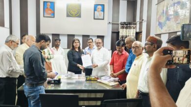 Pratapgarh news: DCC submitted a memorandum to the Deputy District Magistrate in Belha