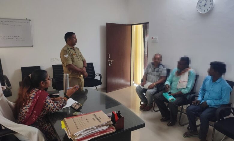 Pratapgarh news: CO Sadar heard public problems in public hearing, necessary instructions given to the concerned