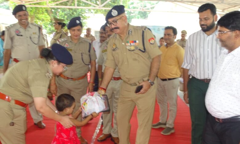Ayodhya news: DG Jail PC Meena did a surprise inspection of Ayodhya District Jail