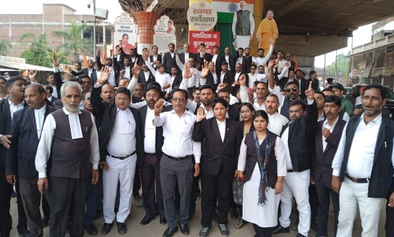 Sonbhadra news: Advocates demand implementation of Advocate Protection Act