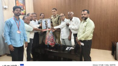Pratapgarh news: A delegation from the Press Club of Pratapgarh met the newly appointed Superintendent of Police and extended their best wishes.