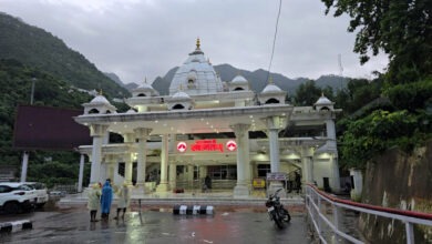 Jammu news: Shri Mata Vaishno Devi Yatra suspended for the 22nd consecutive day, devotees waiting