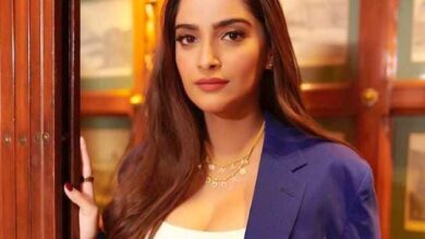 Sonam Kapoor becomes mother: Sonam Kapoor is going to become a mother for the second time, there is an atmosphere of happiness in the family