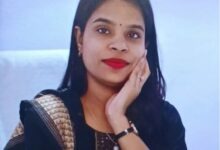 Pratapgarh: Before Diwali, EO Richa Yadav conducted a surprise inspection of the city's cleanliness, lighting and drinking water arrangements.