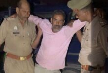 Sonbhadra news: Four cattle smugglers escaped from the spot, 14 cattle, pistol and cartridges recovered.
