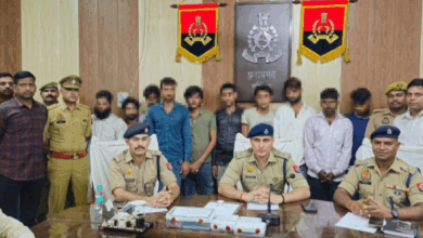 Police busted a gang of pickpockets, arrested 10 accused, recovered fake Aadhaar cards and stolen goods.