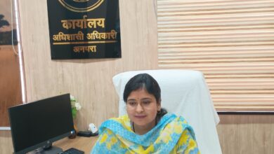Sonbhadra news: EO Anpara Nagar Panchayat Aparna Mishra wrote to CGM Anpara for imposing self-tax on land/buildings.