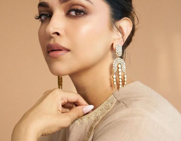 World Mental Health Day: Bhopal (Bureau) Deepika Padukone's opinion on the working hours debate impressed everyone, she said something commendable.
