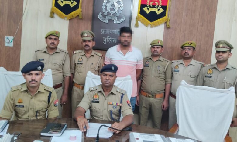Pratapgarh: Youth selling illegal weapons arrested, huge quantity of weapons recovered