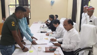 Mau news: 40 applications received on the Sampoorna Samadhan Diwas, two cases resolved on the spot