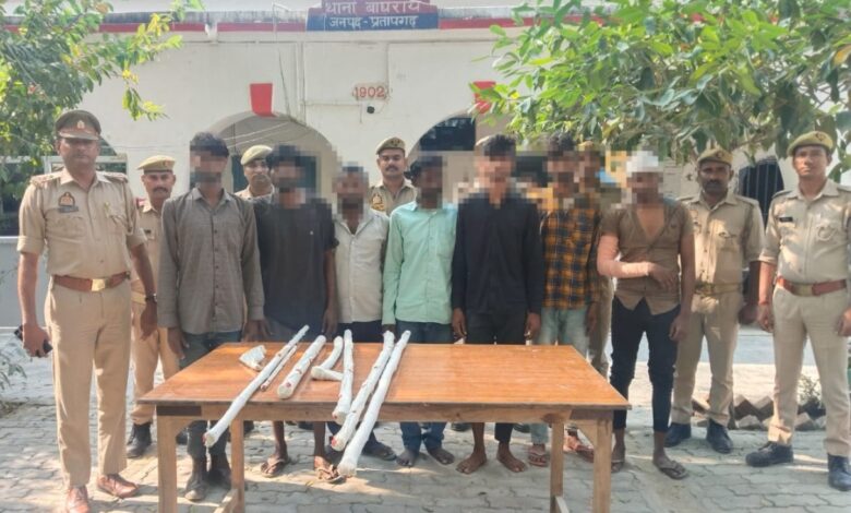 Major action by Pratapgarh Police: 07 accused arrested in murder and assault case, 01 minor detained