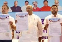 Congress in disarray, Tejashwi Yadav in the fray alone, Grand Alliance's problems increase