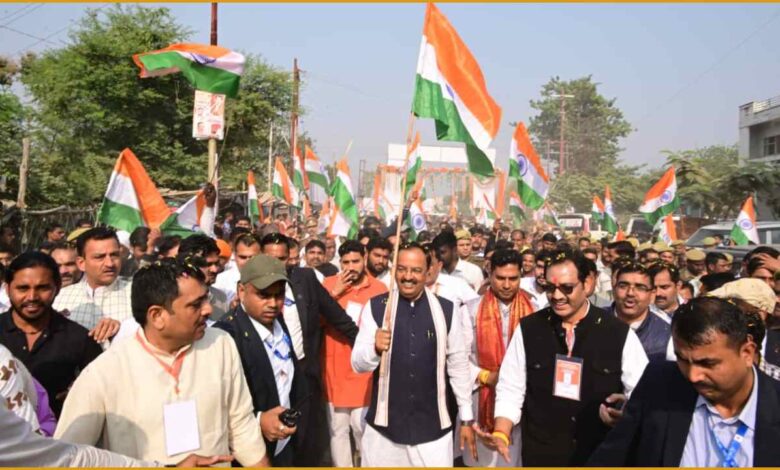 Jhansi News , Keshav Prasad Maurya, Sardar Patel Jayanti, Ekta Yatra Jhansi, Chirgaon News, Patel 150th Birth Anniversary, Uttar Pradesh Deputy CM, Vande Mataram, Self-Reliant India, Ekta March, Statute of Unity, Modi Government Development