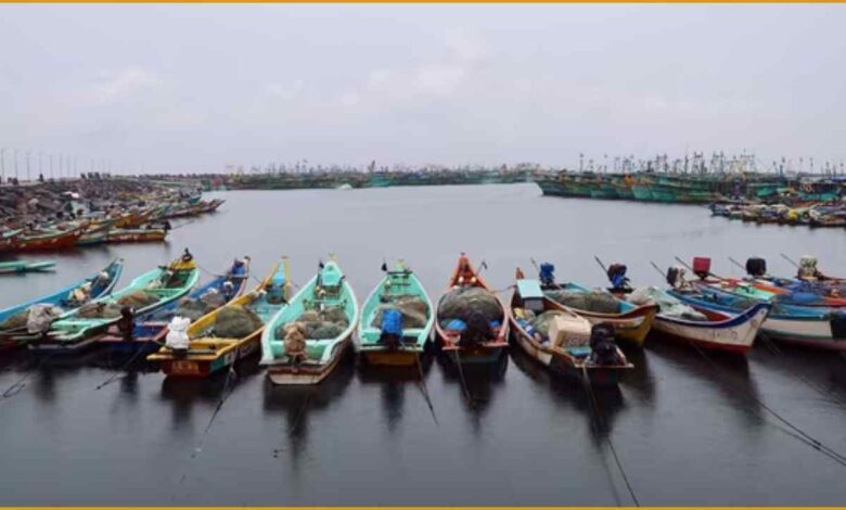Cyclone Ditwah, Cyclone Senyar, IMD Weather Update, Tamil Nadu Cyclone Alert, Bay of Bengal Cyclone, Puducherry Weather, Andhra Pradesh Coast, Rare Cyclone, Malacca Strait Storm, Indian Weather News