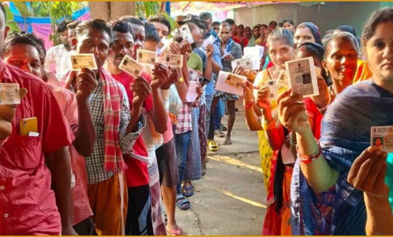 SIR प्रक्रिया, चुनाव आयोग, मतदाता सूची अपडेट, बीएलओ दबाव, 14 फरवरी फाइनल लिस्ट, 12 राज्य SIR, UP SIR याचिका, ड्राफ्ट वोटर लिस्ट 16 दिसंबर, मतदाता सूची पुनरीक्षण, भारतीय किसान यूनियन आजाद, BLO Suicide, Election Commission News