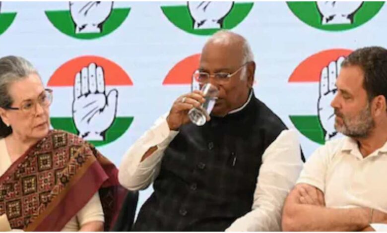 Congress, कांग्रेस अंदरूनी कलह, कांग्रेस गुटबाजी, कर्नाटक सत्ता संघर्ष, डी.के. शिवकुमार विवाद, कांग्रेस नेतृत्व संकट, कांग्रेस इतिहास टूट, कांग्रेस राजनीतिक संकट