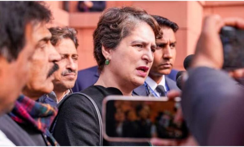 प्रियंका गांधी वाड्रा, श्रीनिवासन निधन, मलयालम सिनेमा, श्रीनिवासन अभिनेता, केरल फिल्म जगत, पिनाराई विजयन श्रद्धांजलि, मलयालम फिल्म समाचार