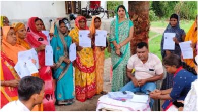 SIR वोटर लिस्ट, तमिलनाडु ड्राफ्ट वोटर लिस्ट, गुजरात ड्राफ्ट वोटर लिस्ट, चुनाव आयोग समाचार, मतदाता सूची पुनरीक्षण, वोटर लिस्ट से नाम हटे, 2026 विधानसभा चुनाव