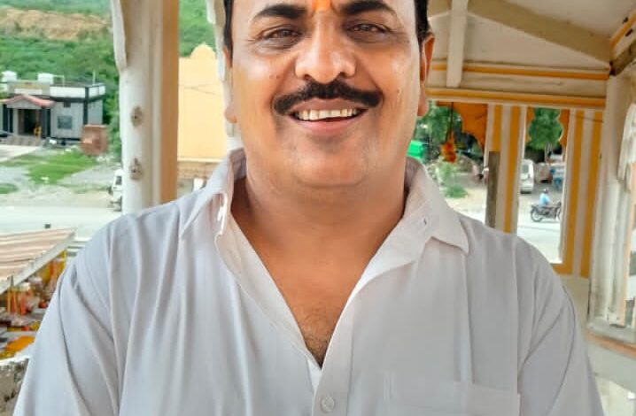 Sonbhadra news: Workers and traders face livelihood crisis due to closure of stone mining, demand to restart mines