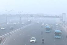 Delhi's toxic air: AQI crosses 400 in Delhi-NCR, strict restrictions imposed