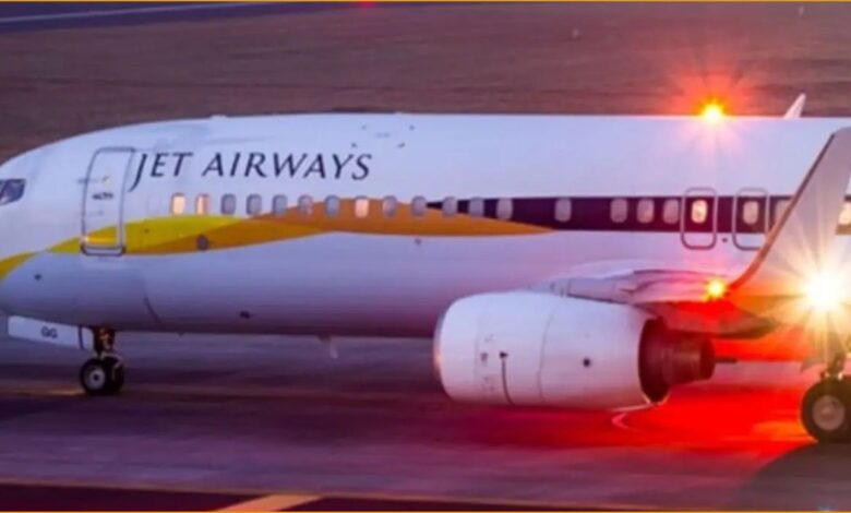 Indian aviation collapse story, Kingfisher Airlines failure, Jet Airways बंद होने की वजह, Go First liquidation 2025, Indian airlines shutdown history, Paramount Airways failure case, Air Deccan बंद क्यों हुई, India aviation crisis analysis, Indian airlines bankruptcy, Aviation sector challenges India, किंगफिशर एयरलाइंस बंद, गो फर्स्ट को क्या हुआ, जेट एयरवेज़ संकट, भारतीय विमानन उद्योग समस्याएं, Low-cost airlines India failure