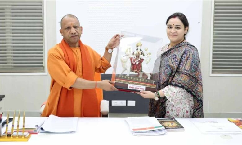 अपर्णा यादव, KGMU विवाद, महिला आयोग उत्तर प्रदेश, Aparna Yadav News, KGMU Lucknow Controversy, Women Commission UP, Love Jihad Case Lucknow, KGMU Latest News, UP Politics News