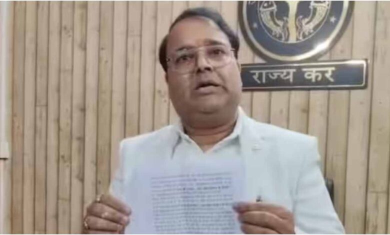 Prashant Singh resignation, GST Deputy Commissioner Ayodhya, CM Yogi Adityanath support, Swami Avimukteshwaranand controversy, Ayodhya GST officer resigns, Prashant Kumar Singh news, UP officer resignation, GST department Ayodhya, social service after resignation
