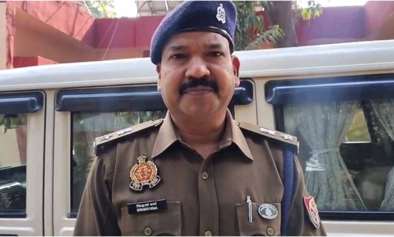 kushinagar News, कुशीनगर हत्या मामला, मां और पत्नी की हत्या, अहिरौली बाजार थाना, कप्तानगंज न्यूज़, कलयुगी पुत्र, कुशीनगर क्राइम न्यूज़, पुलिस गिरफ्तारी, फॉरेंसिक जांच, उत्तर प्रदेश अपराध समाचार