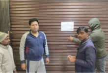 Lucknow Nagar Nigam, Grihkar Bakayadar Action, Lucknow House Tax News, Nagar Nigam Sealing Action, Lucknow Municipal Corporation, Property Tax Recovery Lucknow, Zone 4 Zone 6 Zone 8 Action, Lucknow Local News,m गृहकर बकाया लखनऊ, नगर निगम सीलिंग कार्रवाई