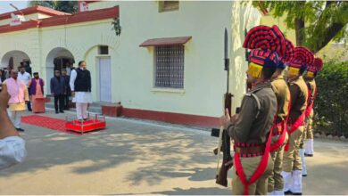 दयाशंकर सिंह, यूपी परिवहन मंत्री, प्रतापगढ़ ब्रेकिंग न्यूज़, प्रतापगढ़ गेस्ट हाउस, दीपक भूकर एसपी, शिव सहाय अवस्थी डीएम, भाजपा नेता प्रतापगढ़, उत्तर प्रदेश सरकार समाचार, यूनाइटेड भारत न्यूज़