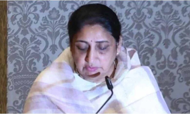 Sunetra Pawar Oath Ceremony, सुनेत्रा पवार उपमुख्यमंत्री, Ajit Pawar Wife News, Maharashtra Deputy CM News, NCP Latest News, सुनेत्रा पवार कौन हैं, Maharashtra Politics Breaking News