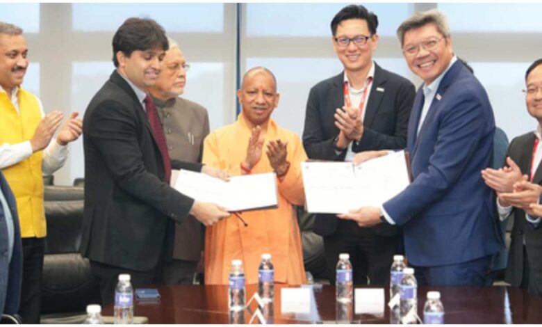 सीएम योगी सिंगापुर दौरा निवेश, यूपी 1 ट्रिलियन डॉलर इकॉनमी, सिंगापुर निवेश प्रस्ताव, जेवर एयरपोर्ट एमआरओ, इन्वेस्ट यूपी एमओयू, उत्तर प्रदेश निवेश समाचार